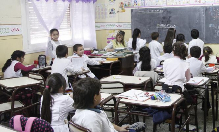 Por la Evaluación Aprender 2016, crece el descontento y rechazo de docentes de Pilar