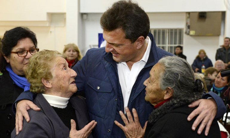 Massa en Pilar: "El Gobierno quiere subir la edad jubilatoria y volver a las AFJP"