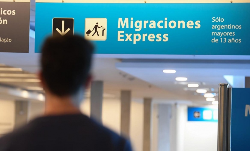Covid en baja: Migraciones simplifica requisitos para las personas que viajen al exterior