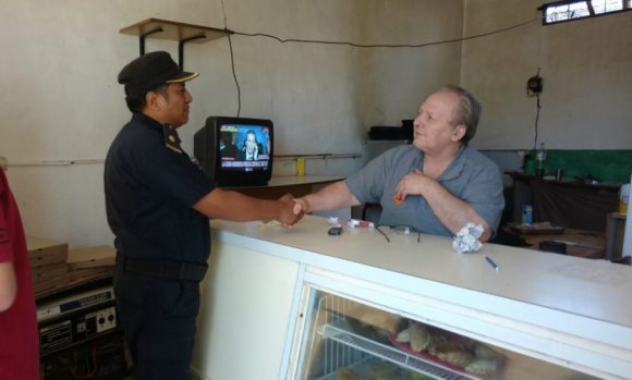 Policías salieron a recorrer las localidades para dialogar con vecinos y comerciantes