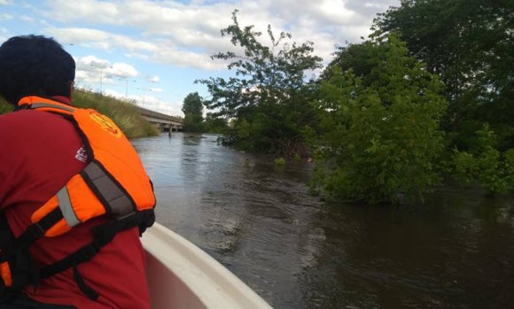Por la tormenta, se desbordó el Río Luján y hay decenas de evacuados