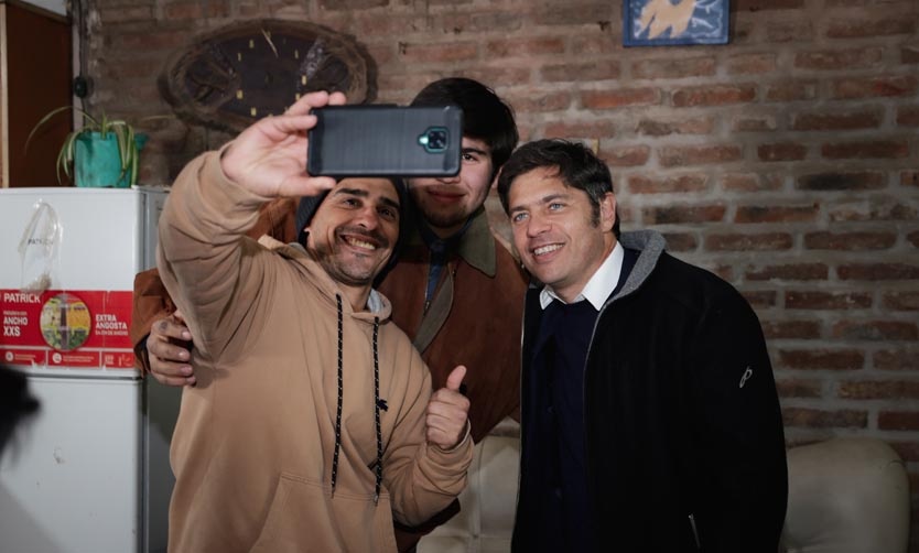 Kicillof: "Milei vino a sacarse una foto, pero no se anima a caminar los barrios de La Matanza"