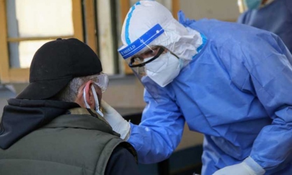 Covid: informan 63.884 nuevos contagios y 305 muertes en el país