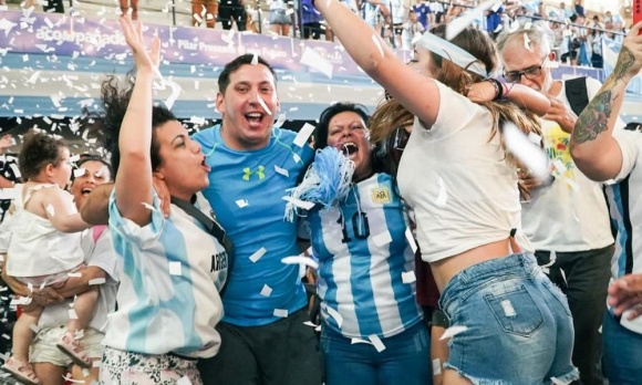 En el Microestadio se festejó la victoria de la Selección Argentina