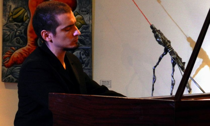 El prestigioso pianista Pablo Vucetich se presenta en Del Viso
