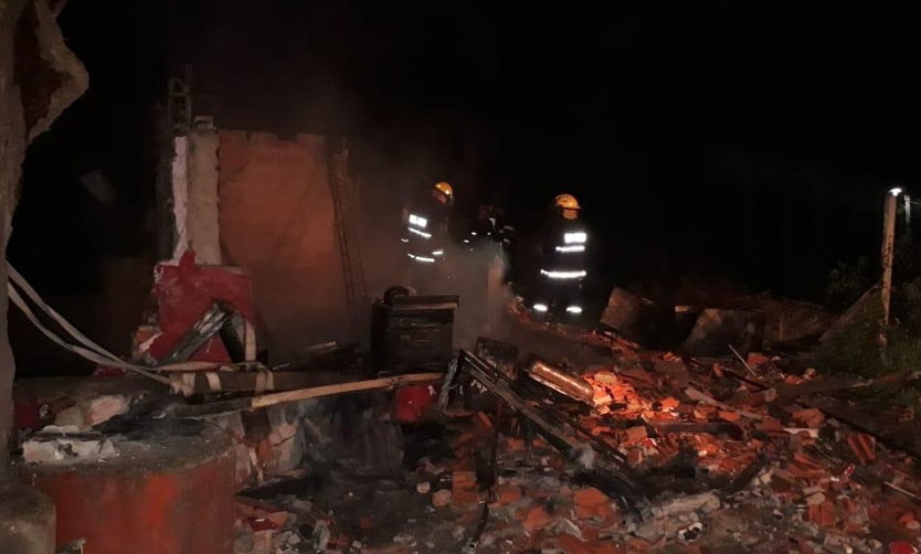 Tragedia en Pilar: 5 niños murieron tras incendiarse una casa