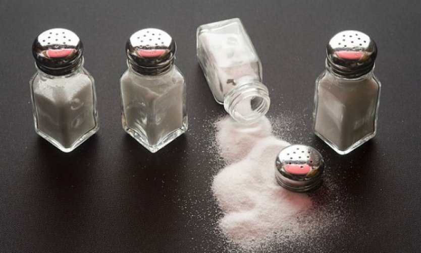Brindan consejos para disminuir el consumo de sal