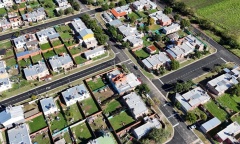 Avanza el plan de construcción de nuevos asfaltos en Pilar