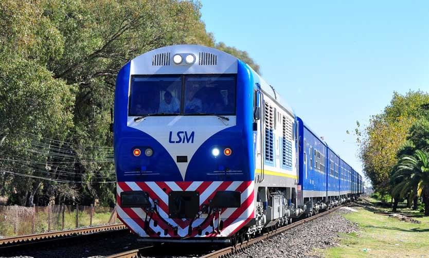 Pasajeros del Tren San Martín deberán reservar asientos para poder viajar