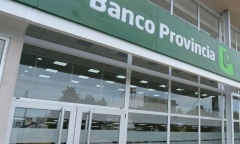 Bancarios piden a Kicillof cambiar la hora de atención en verano y comerciantes resisten