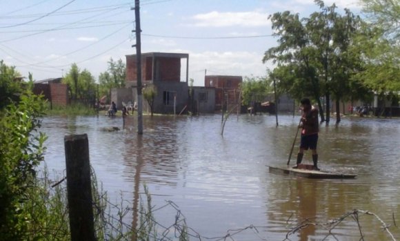 Inundaciones: Detectan que son casi 60 los countries que están en contacto con cursos de agua