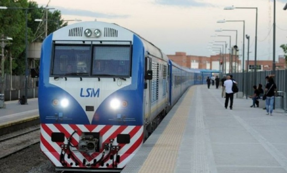 Se vuelve a demorar la reparación de las locomotoras del San Martín