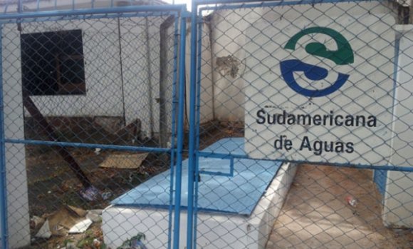 Habitantes de dos barrios de Pilar denuncian que “hace meses” padecen falta de agua