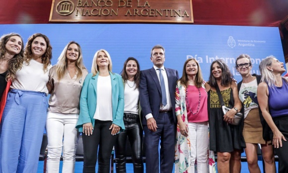 Lanzan el Índice Crianza, que calcula los costos básicos para el cuidado de infancias y adolescencias