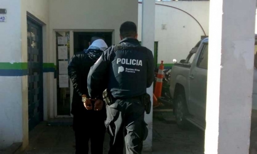 Dos detenidos tras persecución y disparos en la Panamericana