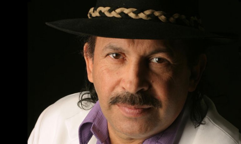 El cantante Antonio Ríos le pondrá música a las Fiestas Patronales de Zelaya