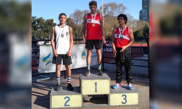 Los alumnos de atletismo y un excelente desempeño en un torneo en el CENARD