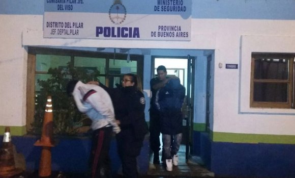 Delincuentes robaron un supermercado en Del Viso