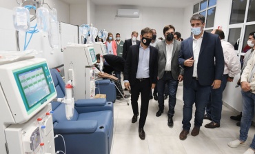 El gobernador Kicillof encabezó la inauguración de un centro de diálisis