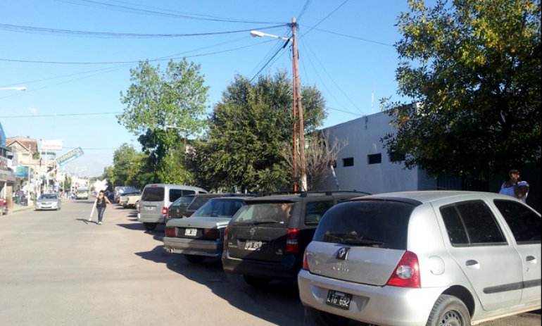El Municipio analiza implementar este año el estacionamiento medido en Del Viso