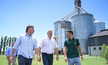 Achával recorrió los distritos de Junín y Chacabuco en el corredor de la ruta 7