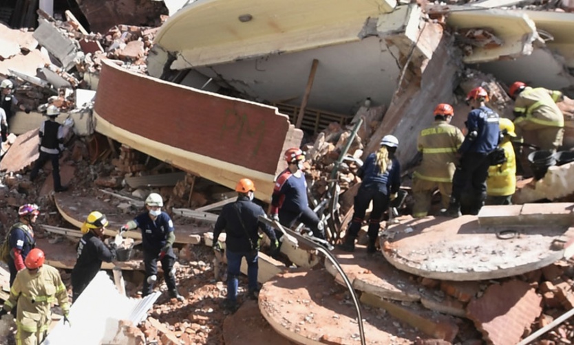 Derrumbe en Villa Gesell: Bomberos de Pilar participan de las tareas de rescate