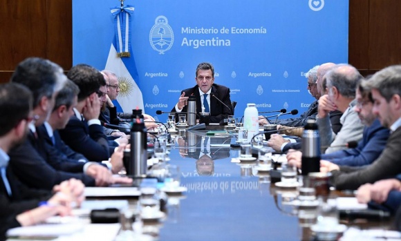 Con el eje en la gestión Massa se reunió con el equipo económico en el Palacio de Hacienda