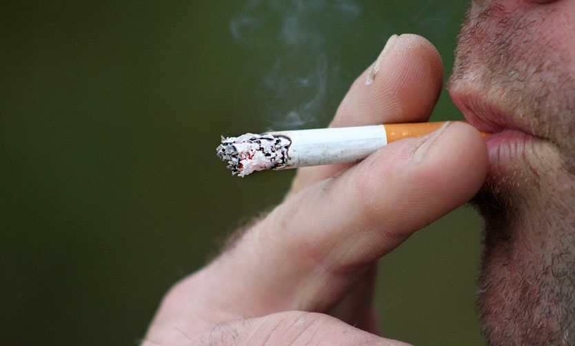 Delivery de cigarrillos y publicidad on line: reclaman un freno a las tabacaleras