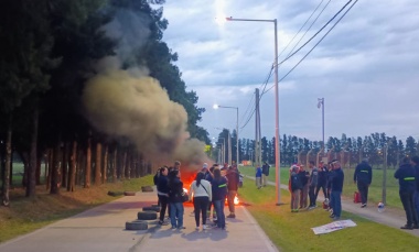Tensión en el Parque Industrial: trabajadores de Ilva cortan los accesos