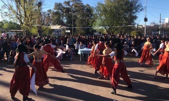 Concurrido festejo de primavera en la localidad de Derqui