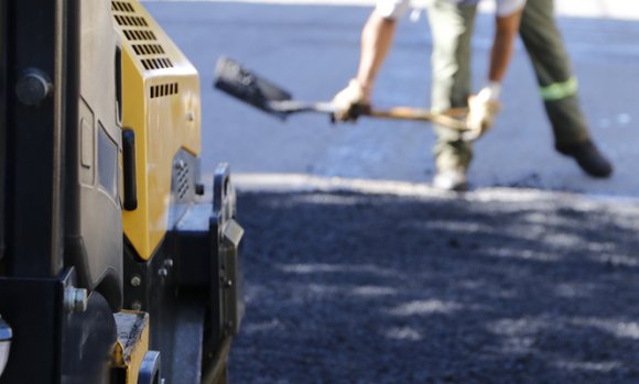 Nuevo cronograma para las cuadrillas que arreglan baches en las calles de Pilar