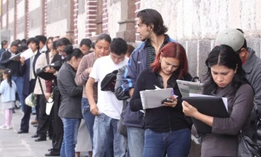 La tasa de desocupación se mantuvo en 7,6%, pero hubo un incremento en el empleo informal