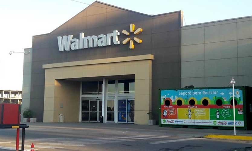 Dos detenidos por intentar robar mercadería en Walmart y Jumbo