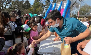 El partido vecinal "Sumemos" celebró el Día del Niño