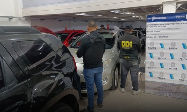 Varios detenidos acusados de estafar a personas con la venta de autos usados