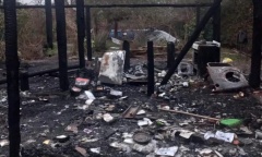 Lanzan colecta para docente que perdió todo al incendiarse su casa