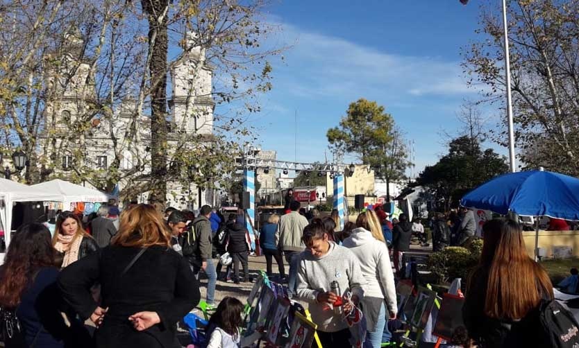 Aseguran que más de 200 mil personas visitaron Pilar en el fin de semana largo