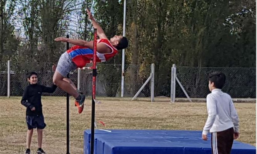 Juegos Bonaerenses: El Atletismo Sub 18 definió a sus campeones locales