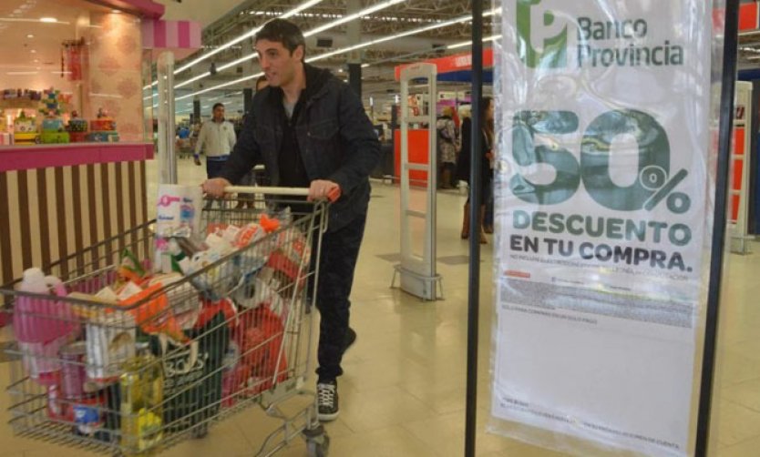 Con limitaciones, vuelven los descuentos del Banco Provincia en supermercados