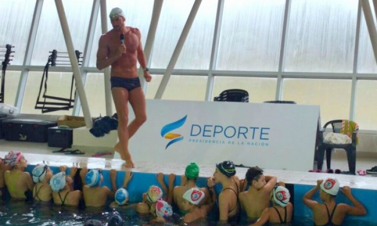 El nadador José Meolans visitará Pilar