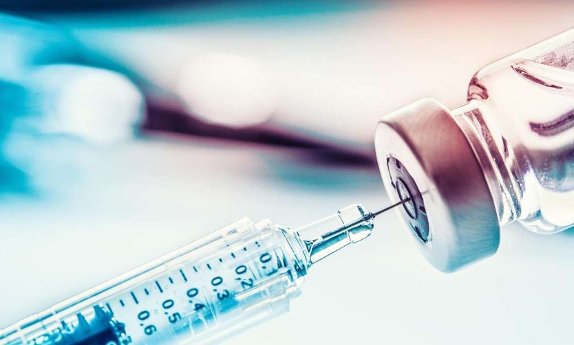 COVID: Provincia apunta a vacunar masivamente en el verano para evitar rebrotes