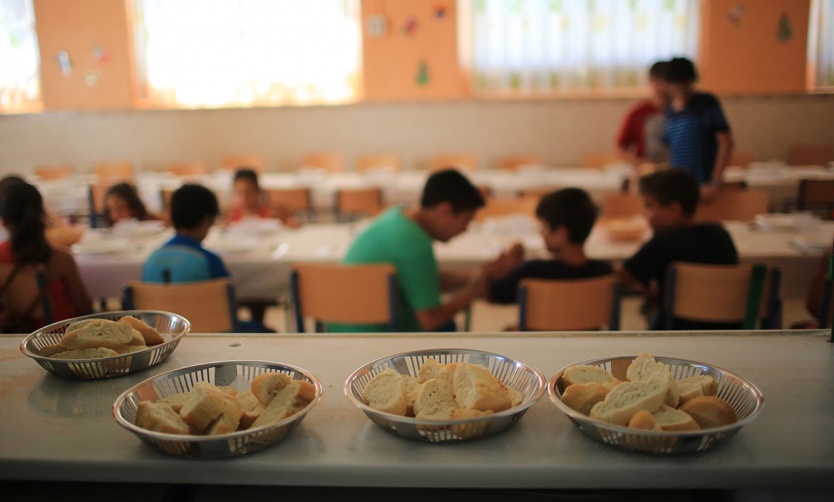 El gobernador Kicillof duplicó los fondos para comedores escolares