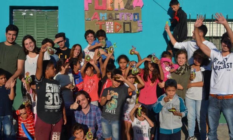 García Caffi festejó la Pascua junto a más de 50 chicos en Derqui