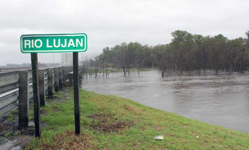 Ambientalistas advierten que el plan de obras en el Río Luján podría generar más inundaciones