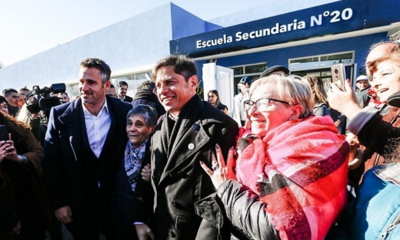 Kicillof llega a Pilar para inaugurar una escuela secundaria